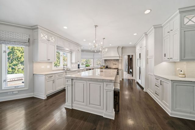 599 Chateaux Bourne Drive, Barrington, IL 60010
