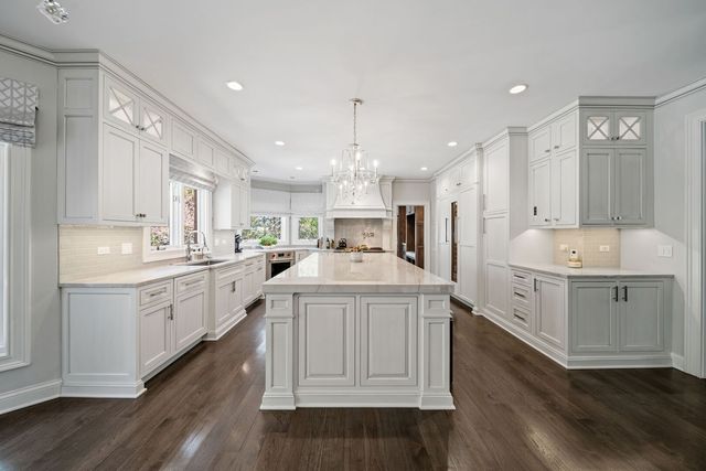 599 Chateaux Bourne Drive, Barrington, IL 60010