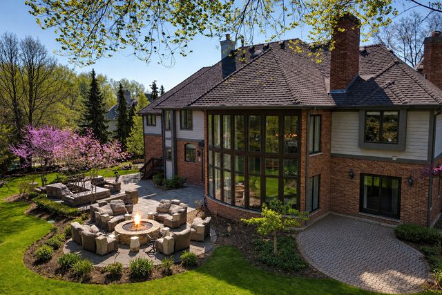 599 Chateaux Bourne Drive, Barrington, IL 60010