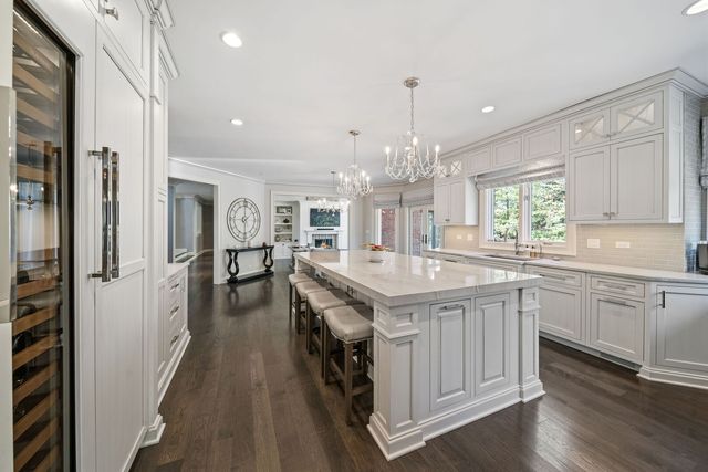 599 Chateaux Bourne Drive, Barrington, IL 60010