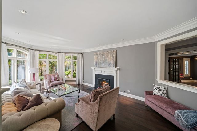 599 Chateaux Bourne Drive, Barrington, IL 60010