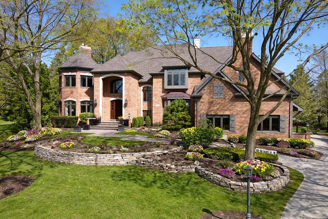 599 Chateaux Bourne Drive, Barrington, IL 60010