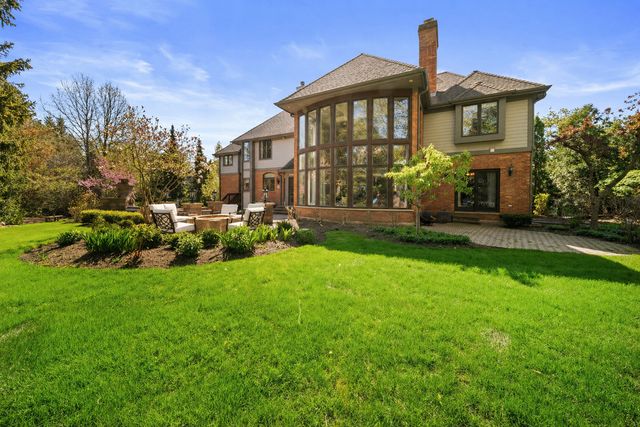 599 Chateaux Bourne Drive, Barrington, IL 60010