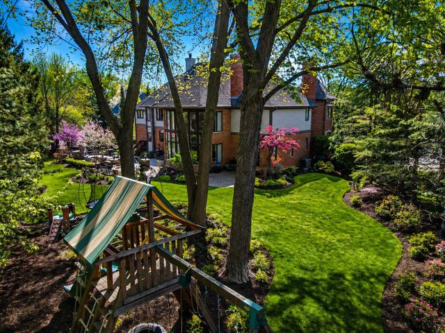 599 Chateaux Bourne Drive, Barrington, IL 60010
