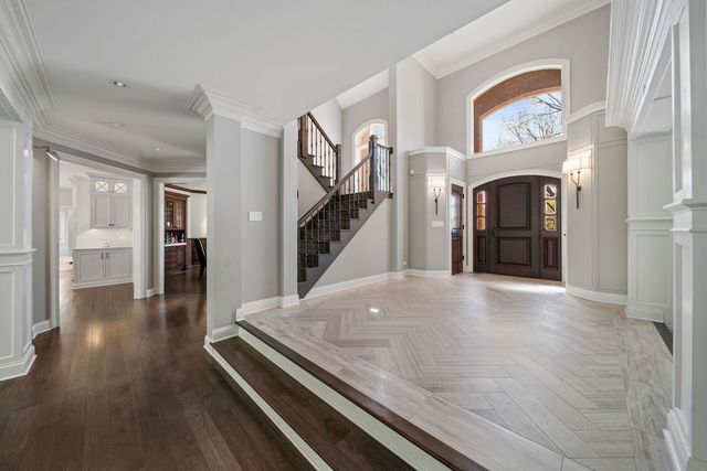 599 Chateaux Bourne Drive, Barrington, IL 60010