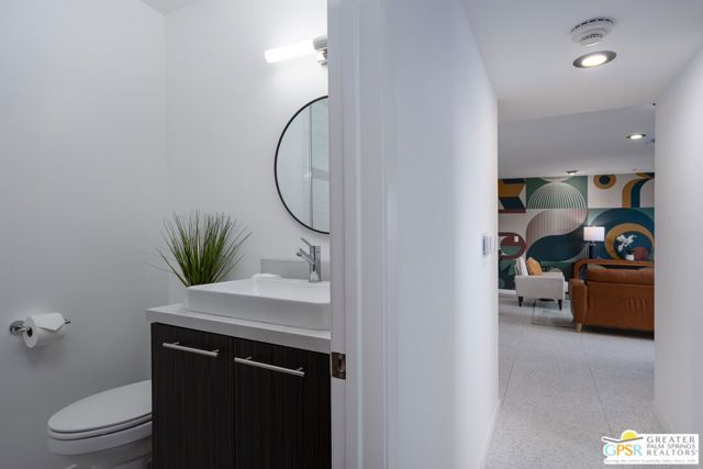 588 E San Lorenzo Road 204, Palm Springs, CA 92264
