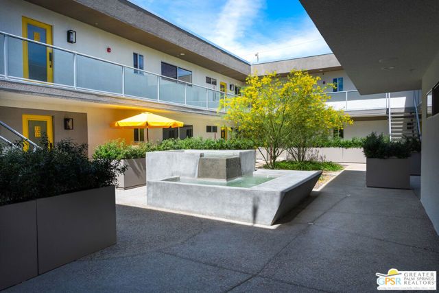 588 E San Lorenzo Road 204, Palm Springs, CA 92264