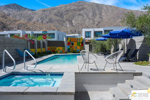 588 E San Lorenzo Road 204, Palm Springs, CA 92264