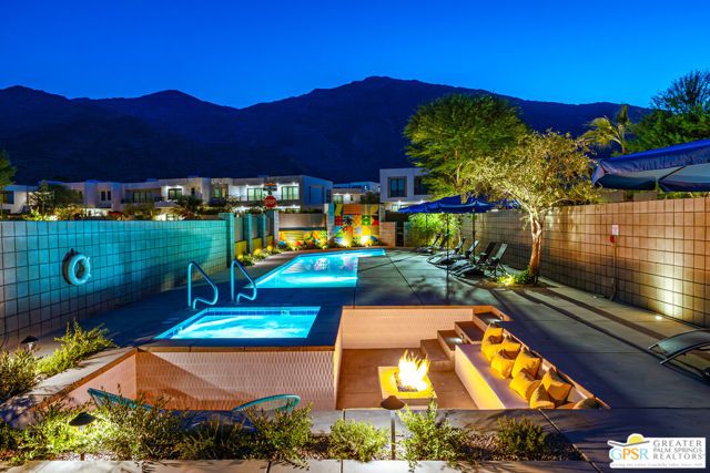 588 E San Lorenzo Road 204, Palm Springs, CA 92264