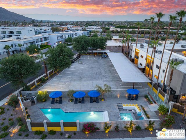 588 E San Lorenzo Road 204, Palm Springs, CA 92264