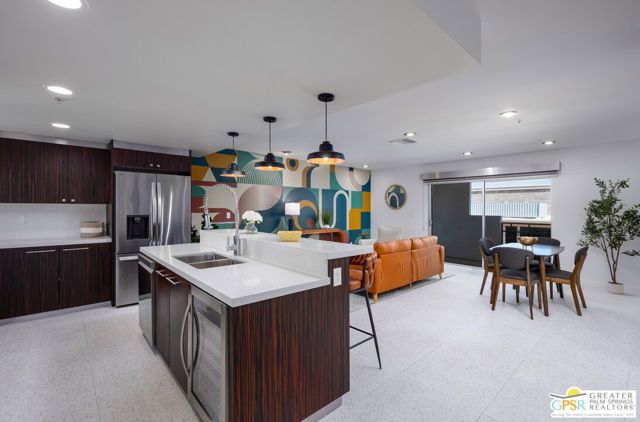 588 E San Lorenzo Road 204, Palm Springs, CA 92264