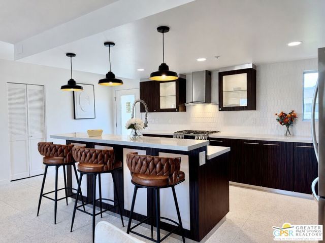 588 E San Lorenzo Road 204, Palm Springs, CA 92264