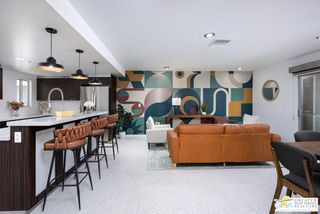 588 E San Lorenzo Road 204, Palm Springs, CA 92264