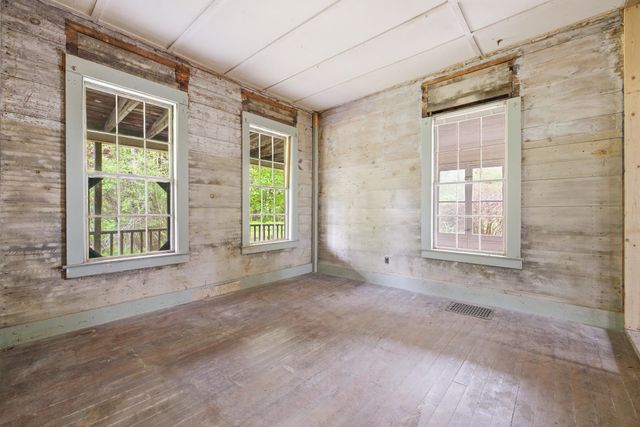 4 Spring Street, Randolph, VT 05060