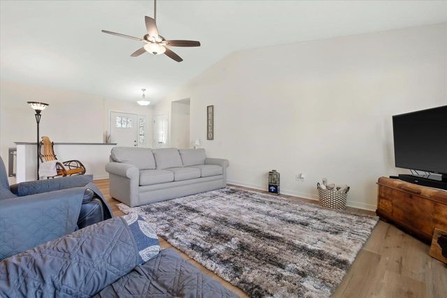 335 Crestview Lane, Lake Mills, WI 53551