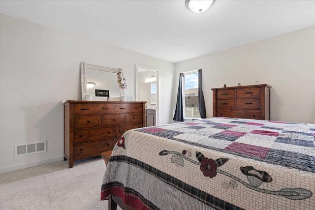 335 Crestview Lane, Lake Mills, WI 53551