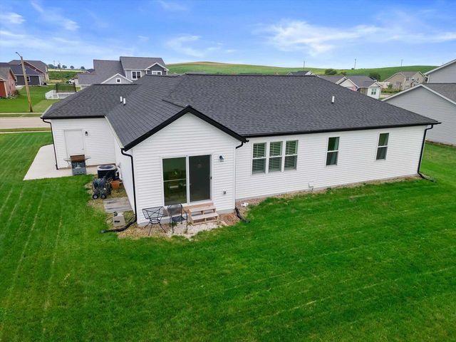 335 Crestview Lane, Lake Mills, WI 53551