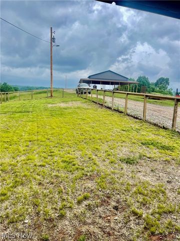 1805 Lee Creek Rd, Belleville, WV 26133