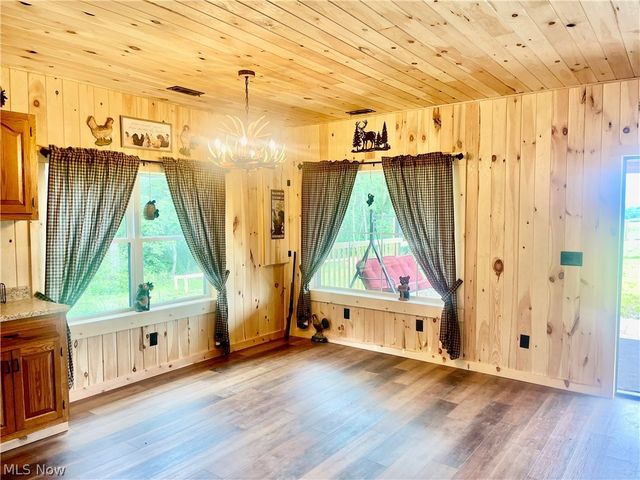 1805 Lee Creek Rd, Belleville, WV 26133
