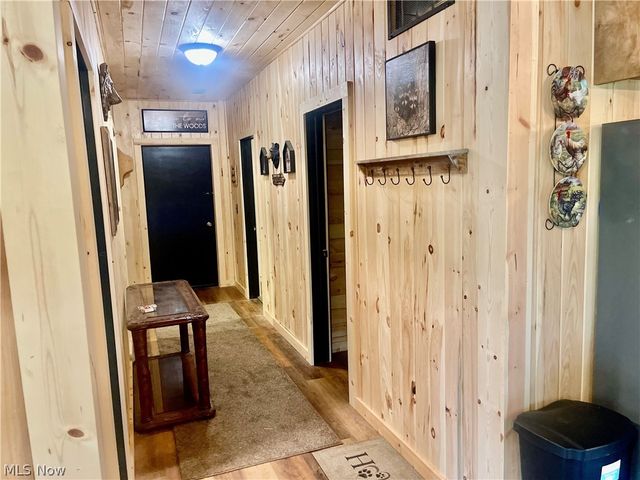 1805 Lee Creek Rd, Belleville, WV 26133