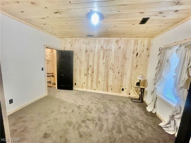1805 Lee Creek Rd, Belleville, WV 26133