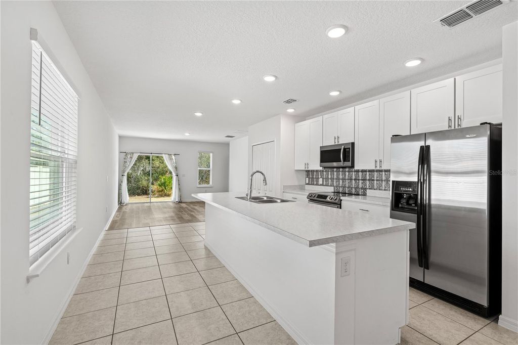 Image 14 of property listing at 2815 WESTWOOD AVENUE, New Smyrna Beach, FL 32168