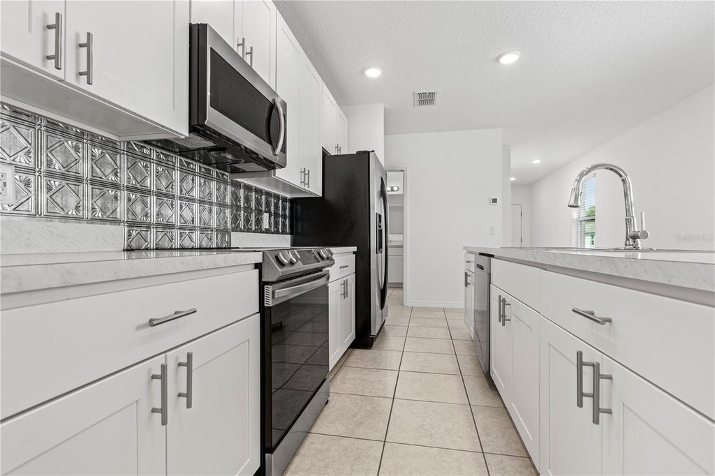 Image 17 of property listing at 2815 WESTWOOD AVENUE, New Smyrna Beach, FL 32168