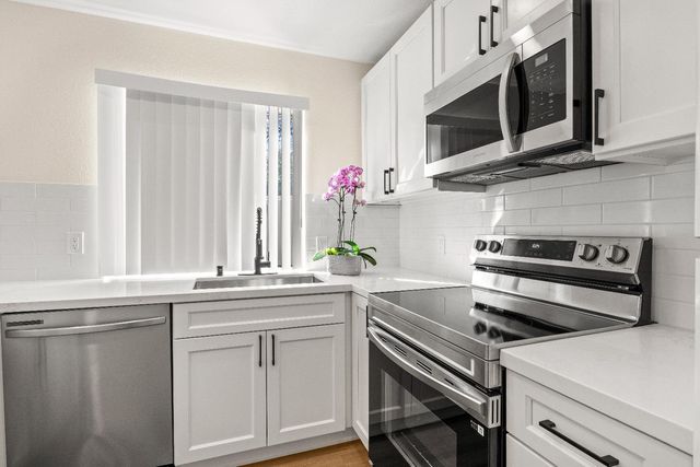 1560 Drake, Davis, CA 95616