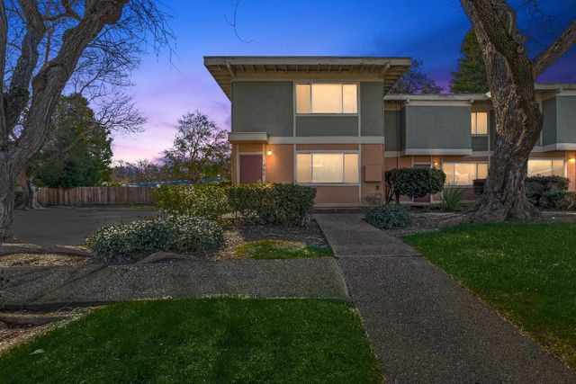 1560 Drake, Davis, CA 95616