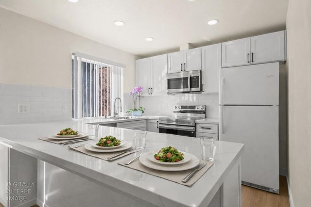 1560 Drake, Davis, CA 95616