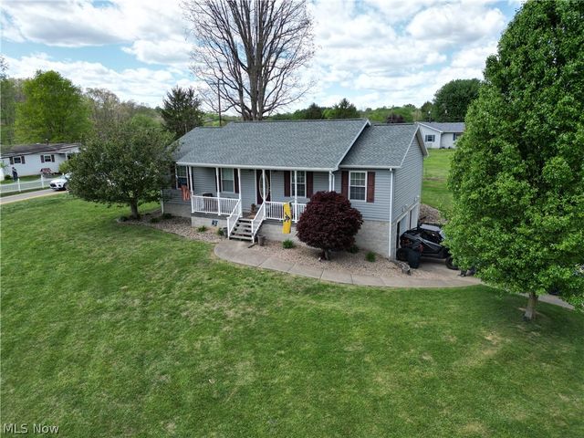 33 Balderson Drive, Washington, WV 26181