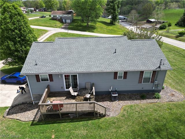 33 Balderson Drive, Washington, WV 26181