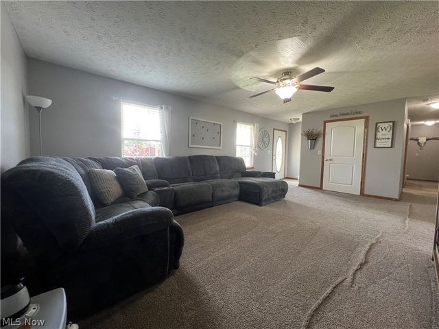 33 Balderson Drive, Washington, WV 26181