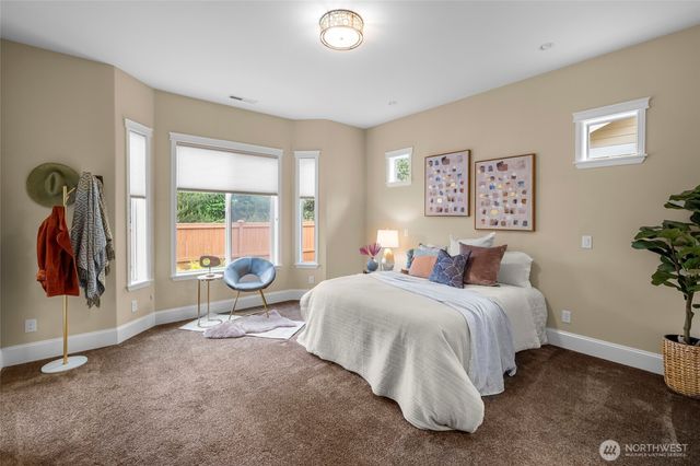 4826 Meriwood Drive NE, Olympia, WA 98516