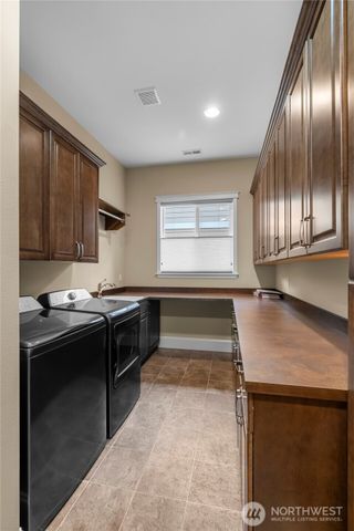 4826 Meriwood Drive NE, Olympia, WA 98516