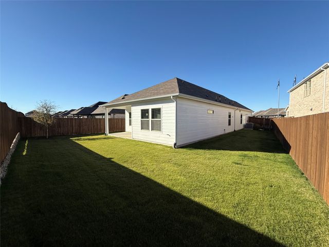 1168 Yucca Avenue, Lavon, TX 75166