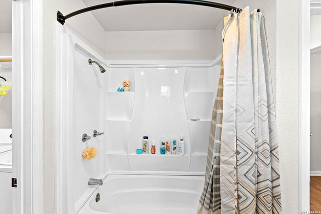 289 Chaparral Dr, Bandera, TX 78003