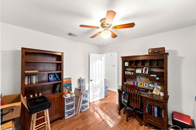 289 Chaparral Dr, Bandera, TX 78003