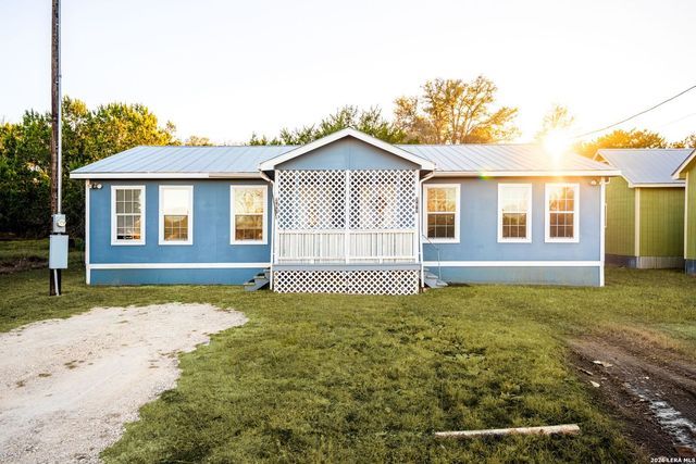 289 Chaparral Dr, Bandera, TX 78003