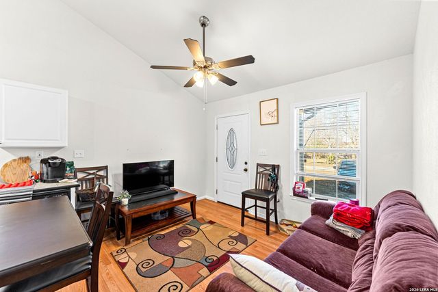 289 Chaparral Dr, Bandera, TX 78003