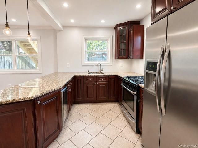2516 Eastchester Road, Bronx, NY 10469