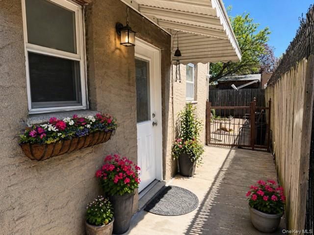 2516 Eastchester Road, Bronx, NY 10469