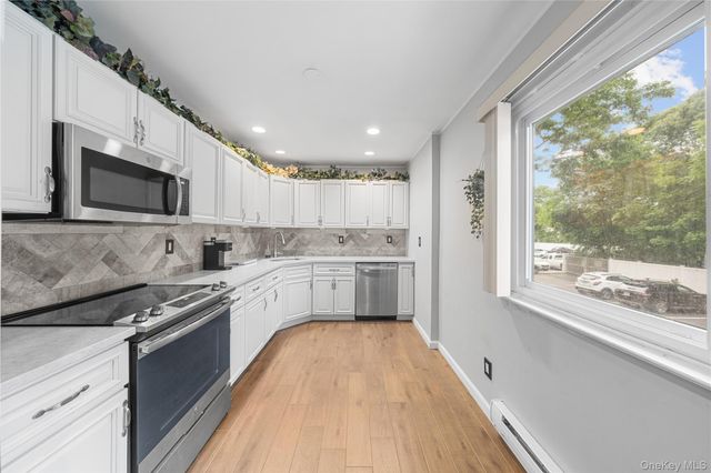 40 W 4th Street 60, Patchogue, NY 11772