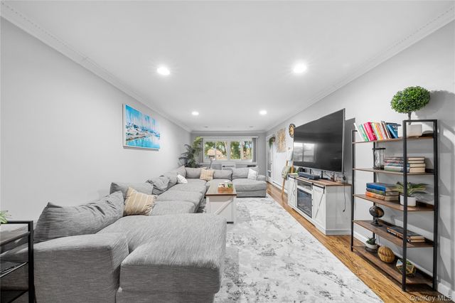 40 W 4th Street 60, Patchogue, NY 11772