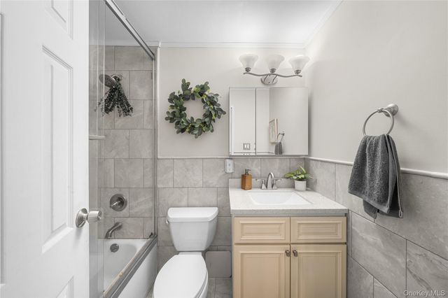 40 W 4th Street 60, Patchogue, NY 11772
