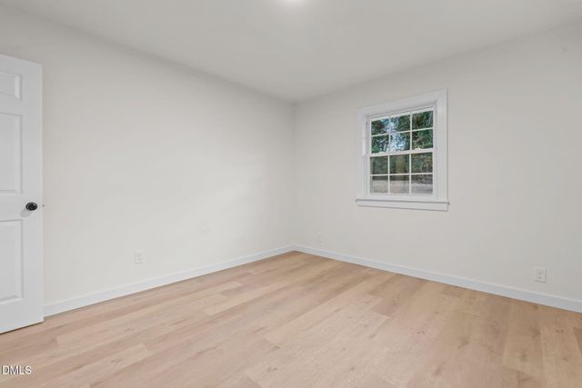 6037 Dahlgren Avenue, Fayetteville, NC 28314