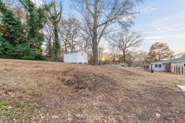 6037 Dahlgren Avenue, Fayetteville, NC 28314