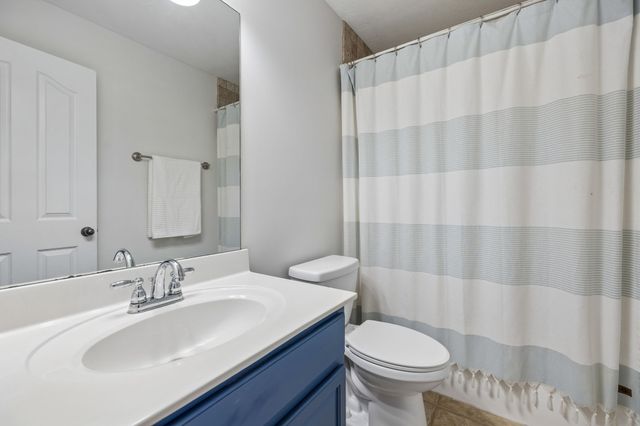 3918 Rowland Rd, Murfreesboro, TN 37128