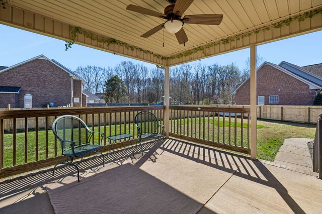 3918 Rowland Rd, Murfreesboro, TN 37128