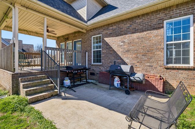 3918 Rowland Rd, Murfreesboro, TN 37128